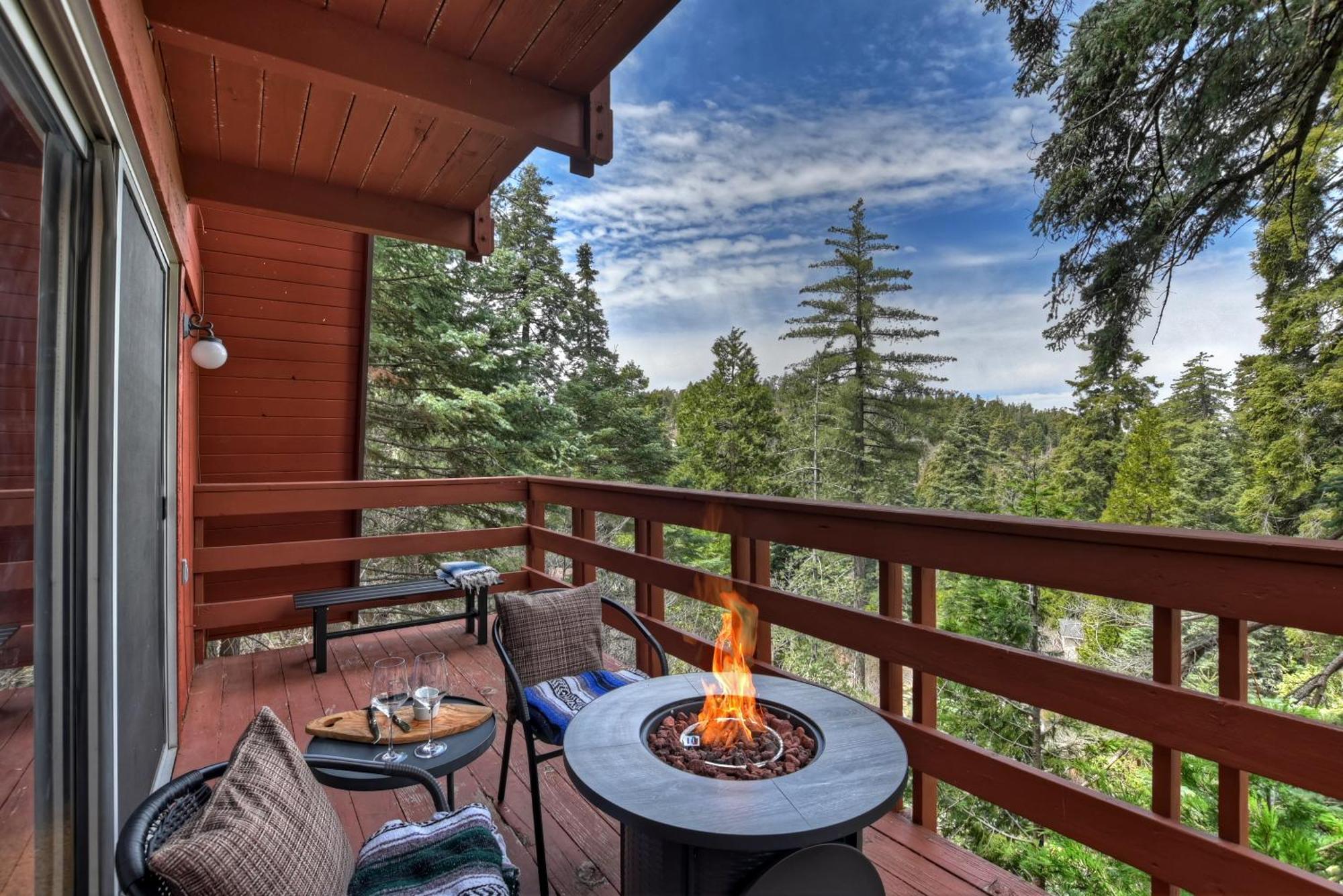 Pet & Kid Friendly Cozy Cabin, Bbq, Firepit, Outdoor Dining, Forest Views Lake Arrowhead Extérieur photo